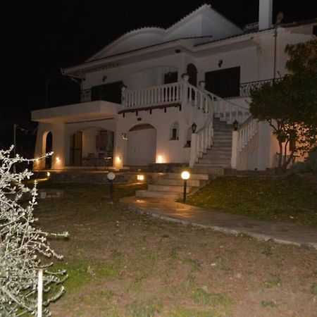 Triple H Vila Volos Exterior foto