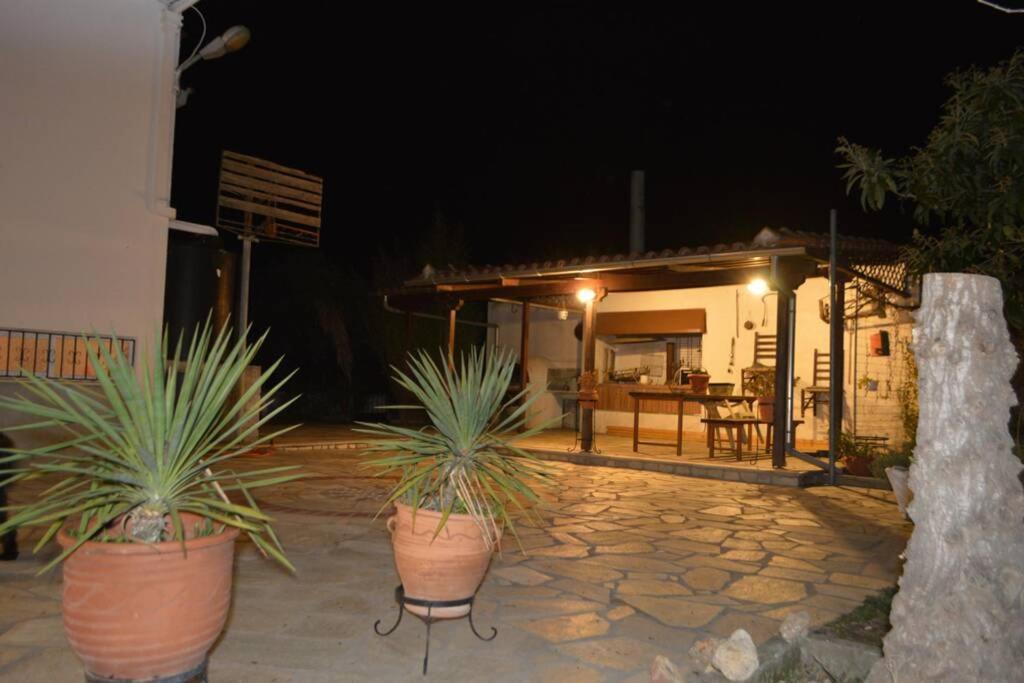 Triple H Vila Volos Exterior foto