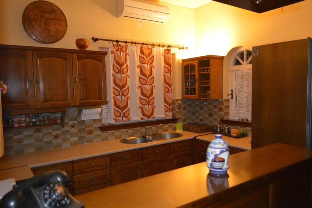 Triple H Vila Volos Exterior foto